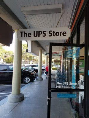 ups store marina